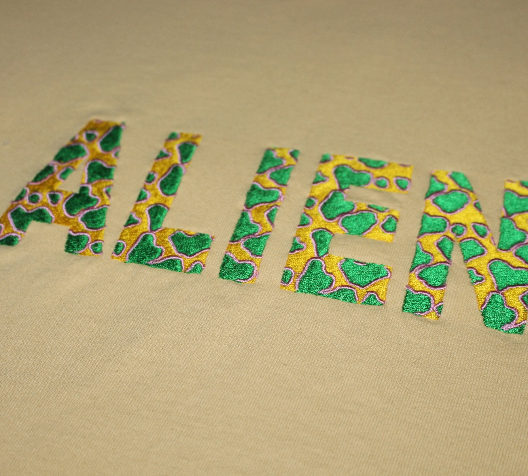 ALIEN Unisex Tee (Specimen 03) - Alien Cow